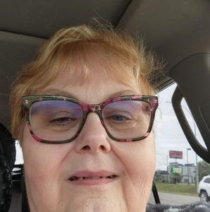 Meet your Posher, Connie